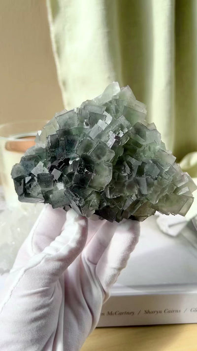[Marvel] Green Fluorite Cluster on Stand