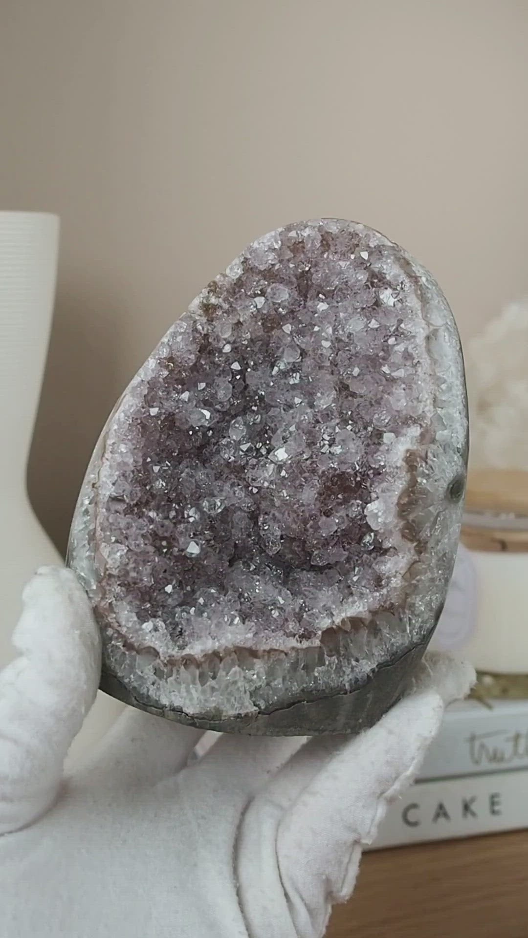 [Dandelion] Polished Amethyst Geode