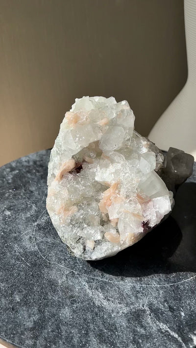 [Lily] Apophyllite w Stilbite