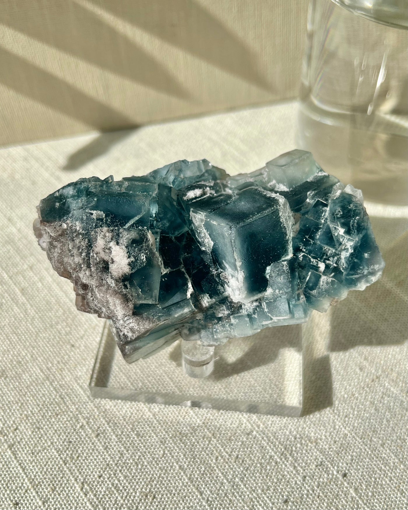[Cape Schanck] Emerald Blue Step Ladder Fluorite