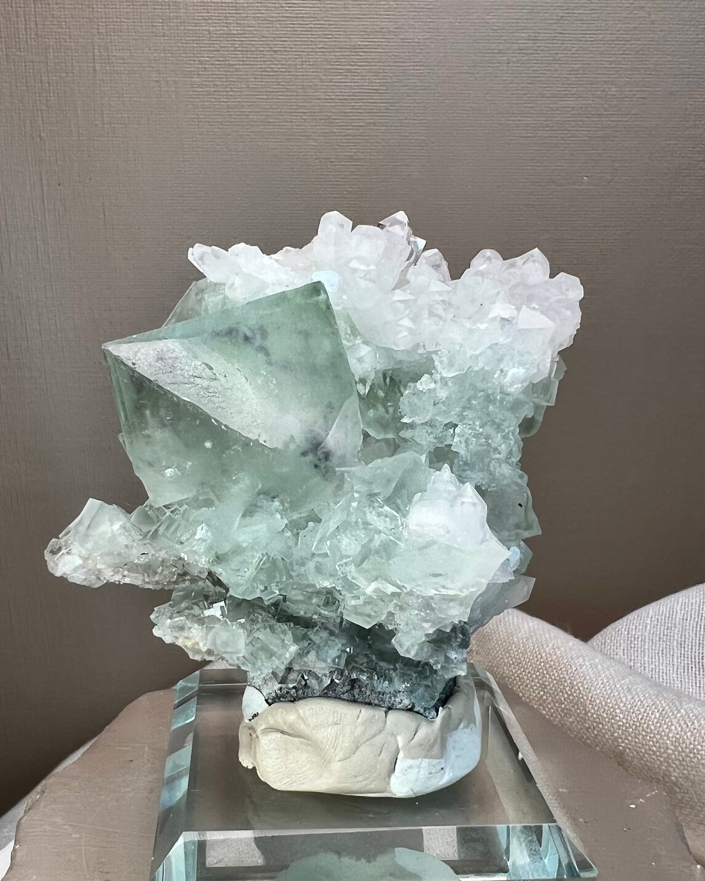Green Fluorite w Clear Quartz (Zhejiang)