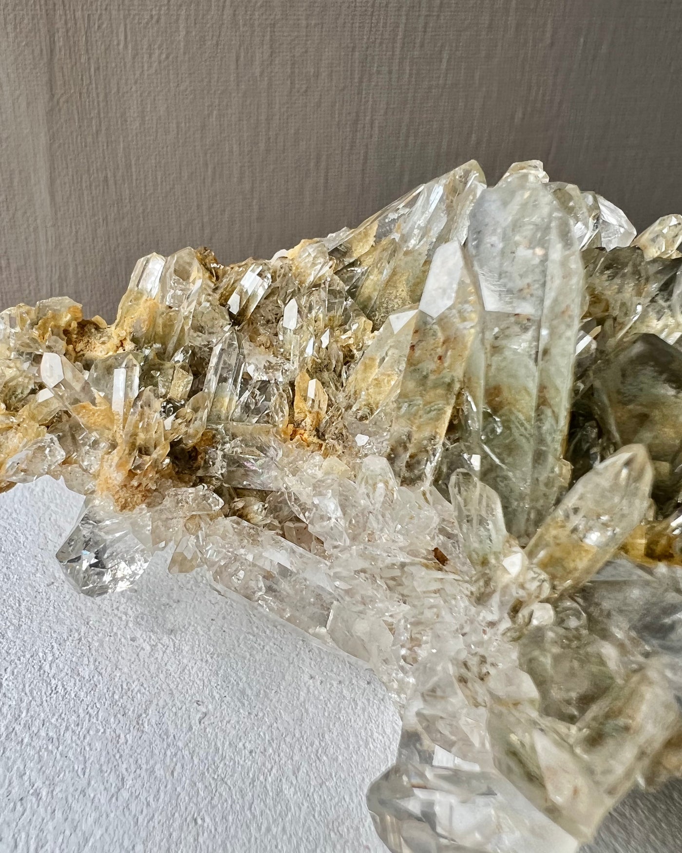 Chlorite Included Quartz Cluster