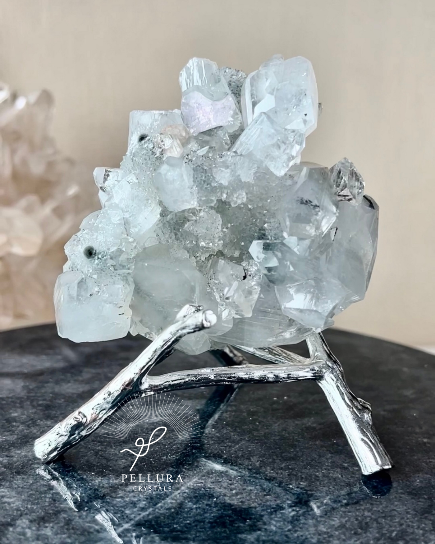 [Selfoss] Apophyllite On Stand