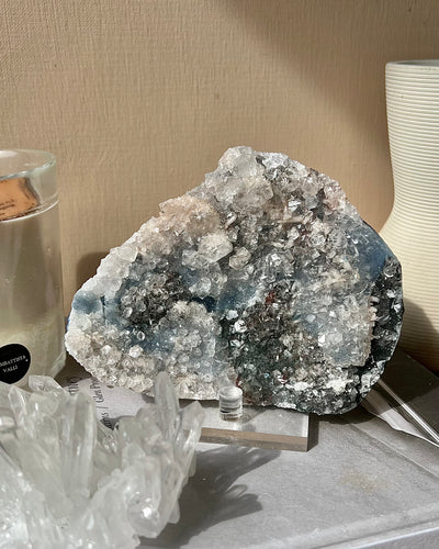 [Pleiades] Apophyllite Stilbite Chalcedony