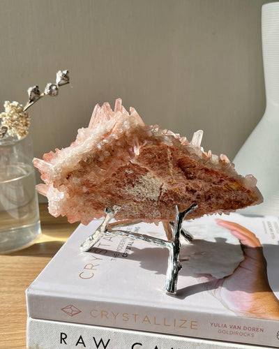 [Hydrangea] Red Pink Quartz Cluster