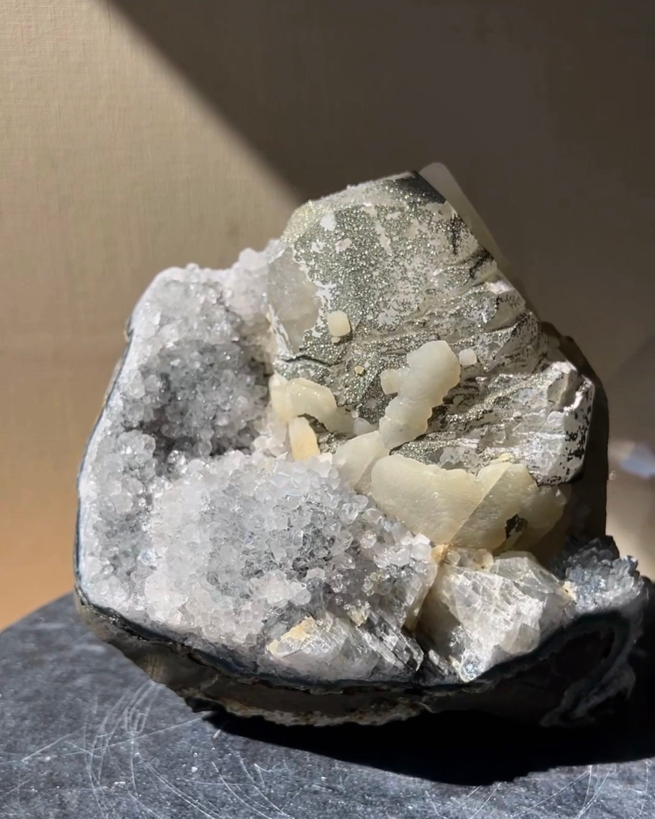 [Fuji] Pyrite on Calcite And Blue Quartz Amethyst Statement