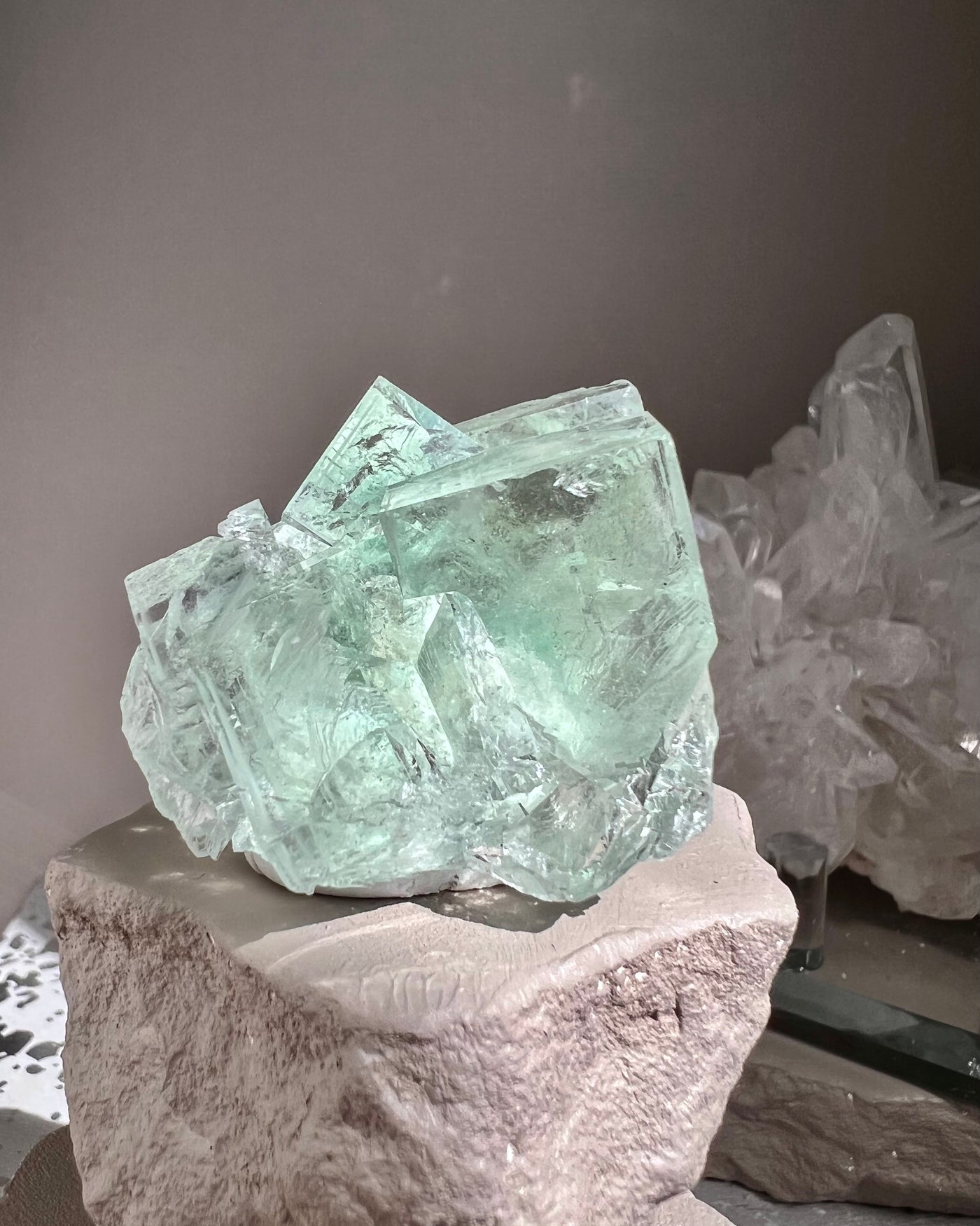 Glassy Green Fluorite [Zhejiang] 01